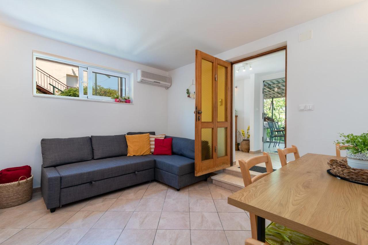 Apartment Hrabar Longo Трогир Экстерьер фото